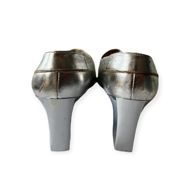Vintage 60s Christian Dior Souliers Silver Mod Pumps with Metal Discs. Size 7 1 - Picture 8 of 16